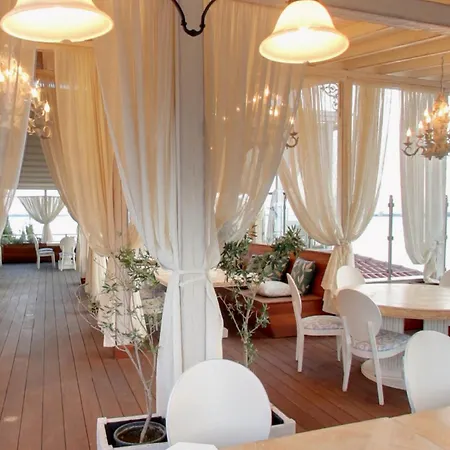 Casa Real 2 Bedroom With A Sea View Apartment