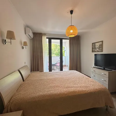 каса реал с 2 спальнями 2 этаж Διαμέρισμα *