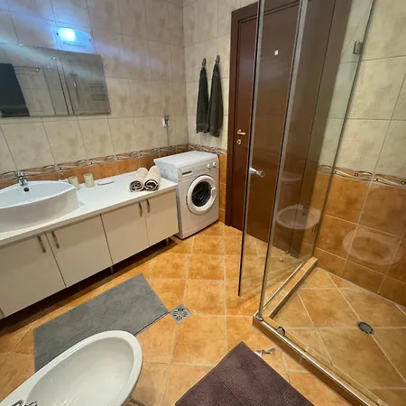 каса реал с 2 спальнями 2 этаж Διαμέρισμα